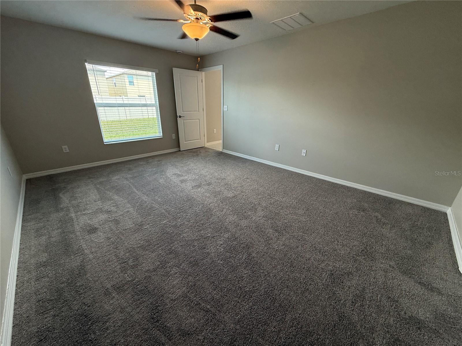 Image 10 of 27 For 15427 Miller Creek Drive
