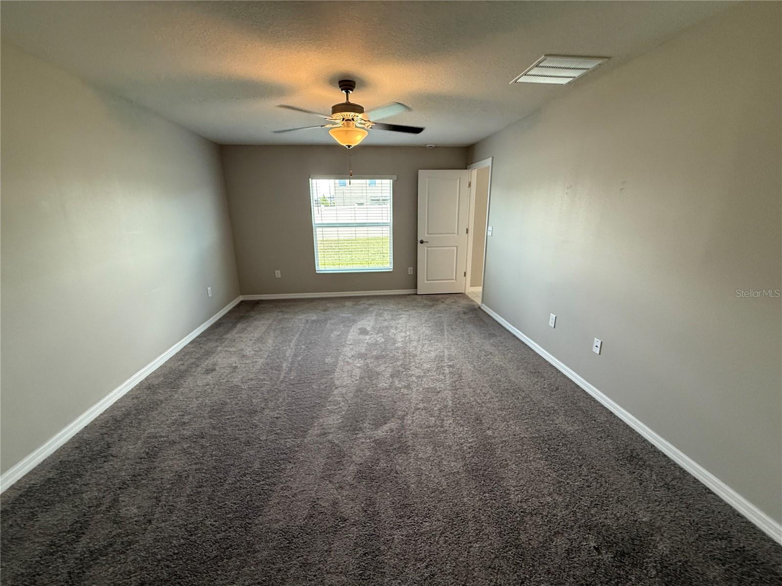 Image 11 of 27 For 15427 Miller Creek Drive