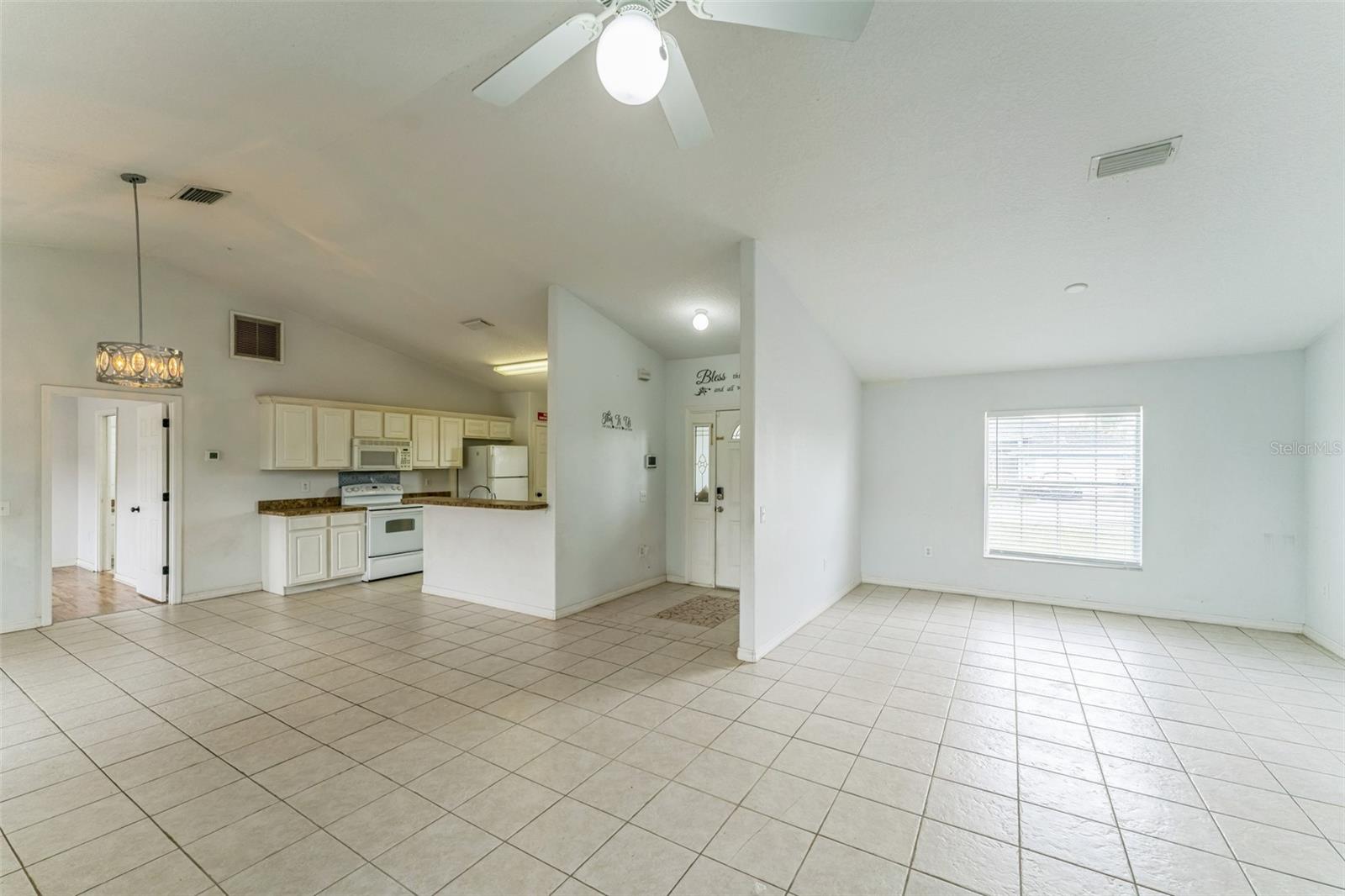 Image 3 of 14 For 205 Golf Aire Boulevard