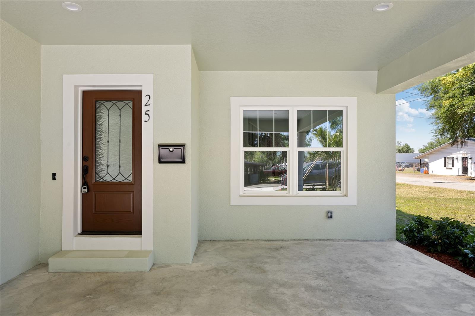 Image 5 of 31 For 25 Edwards Street