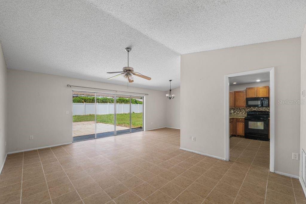 Image 14 of 38 For 7504 Sanibel Circle
