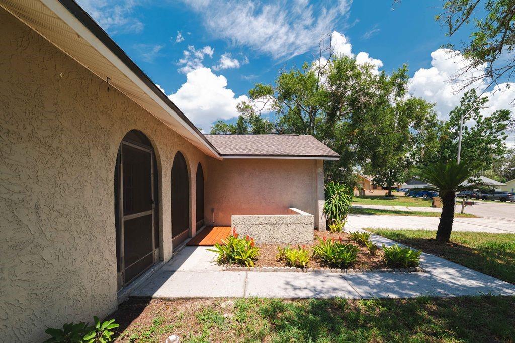 Image 29 of 38 For 7504 Sanibel Circle
