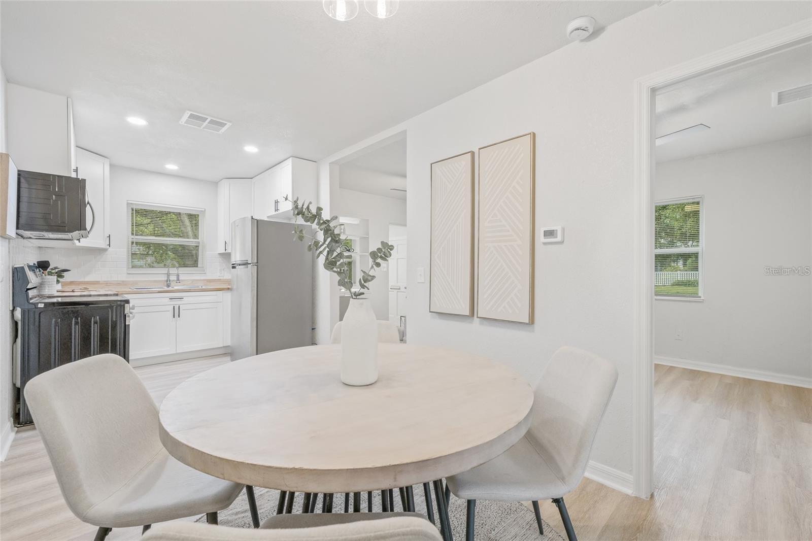 Image 10 of 25 For 1401 30th Avenue N