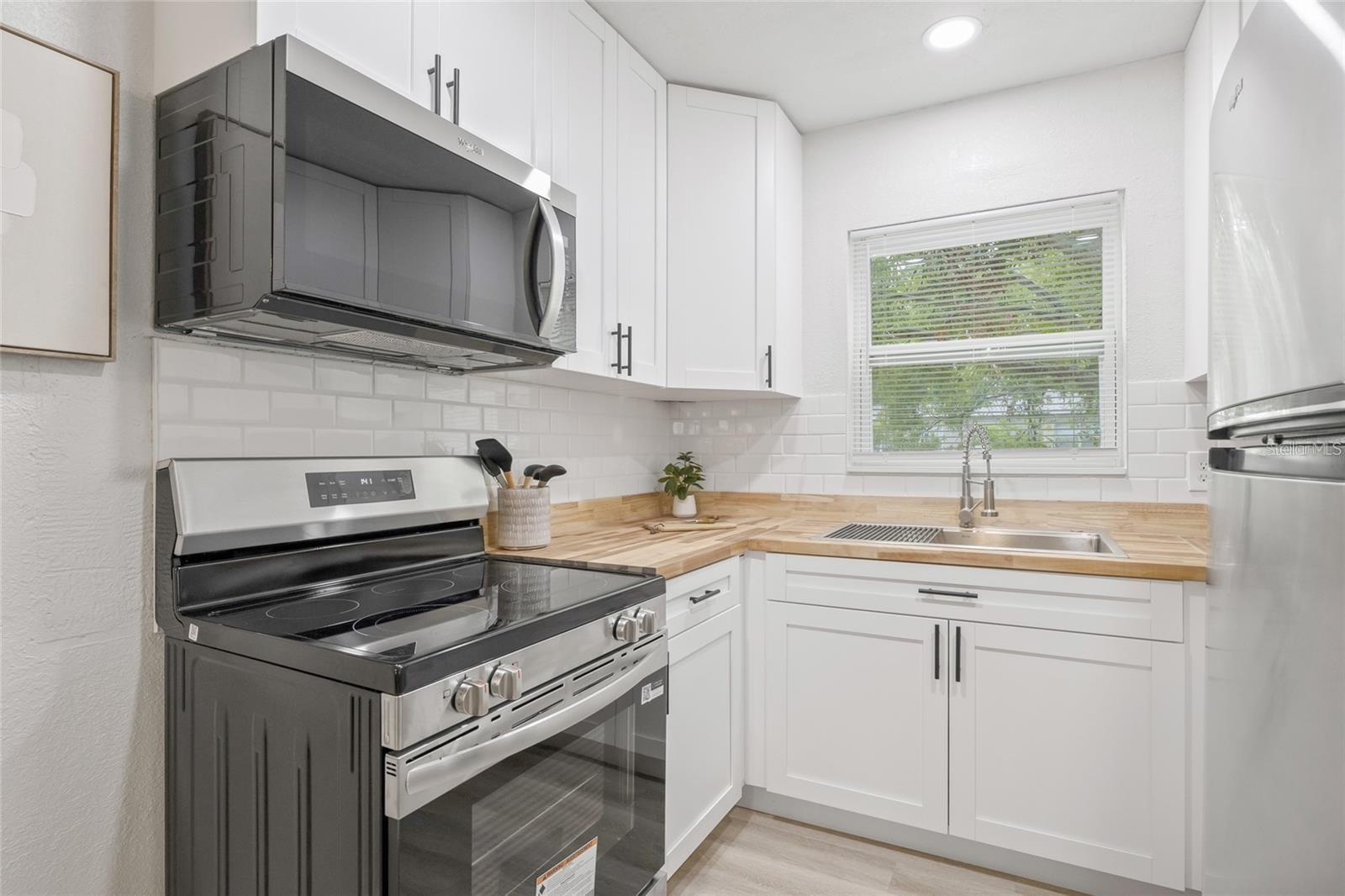 Image 11 of 25 For 1401 30th Avenue N