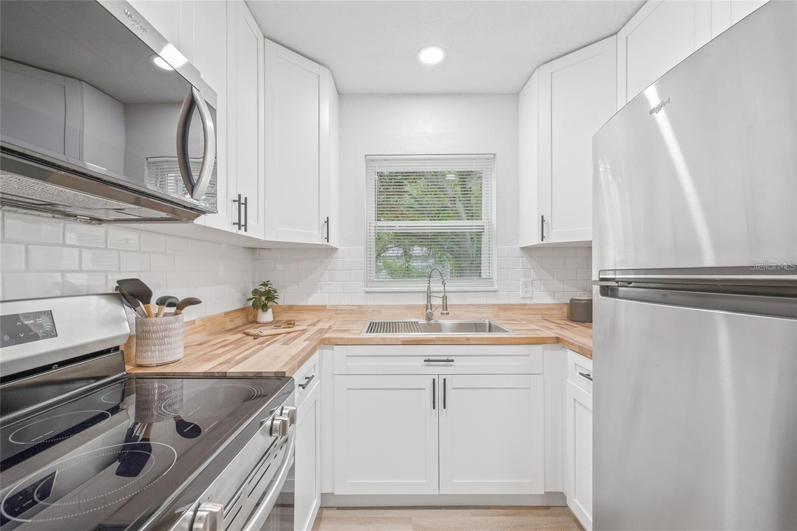 Image 12 of 25 For 1401 30th Avenue N