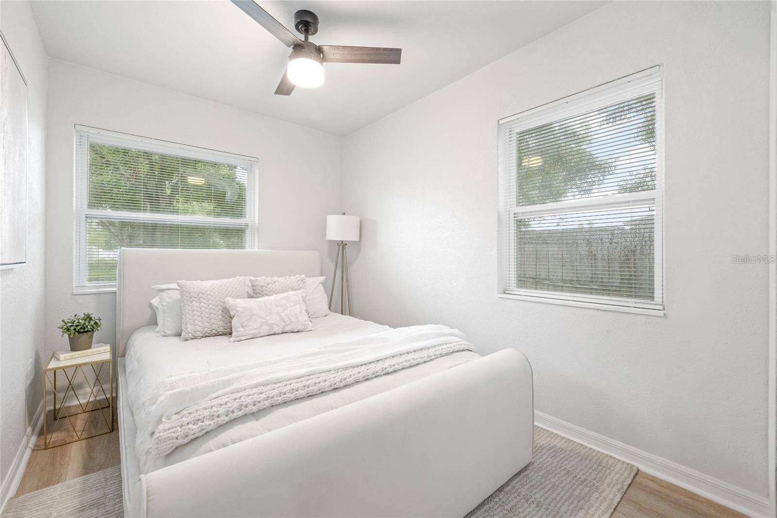 Image 16 of 25 For 1401 30th Avenue N