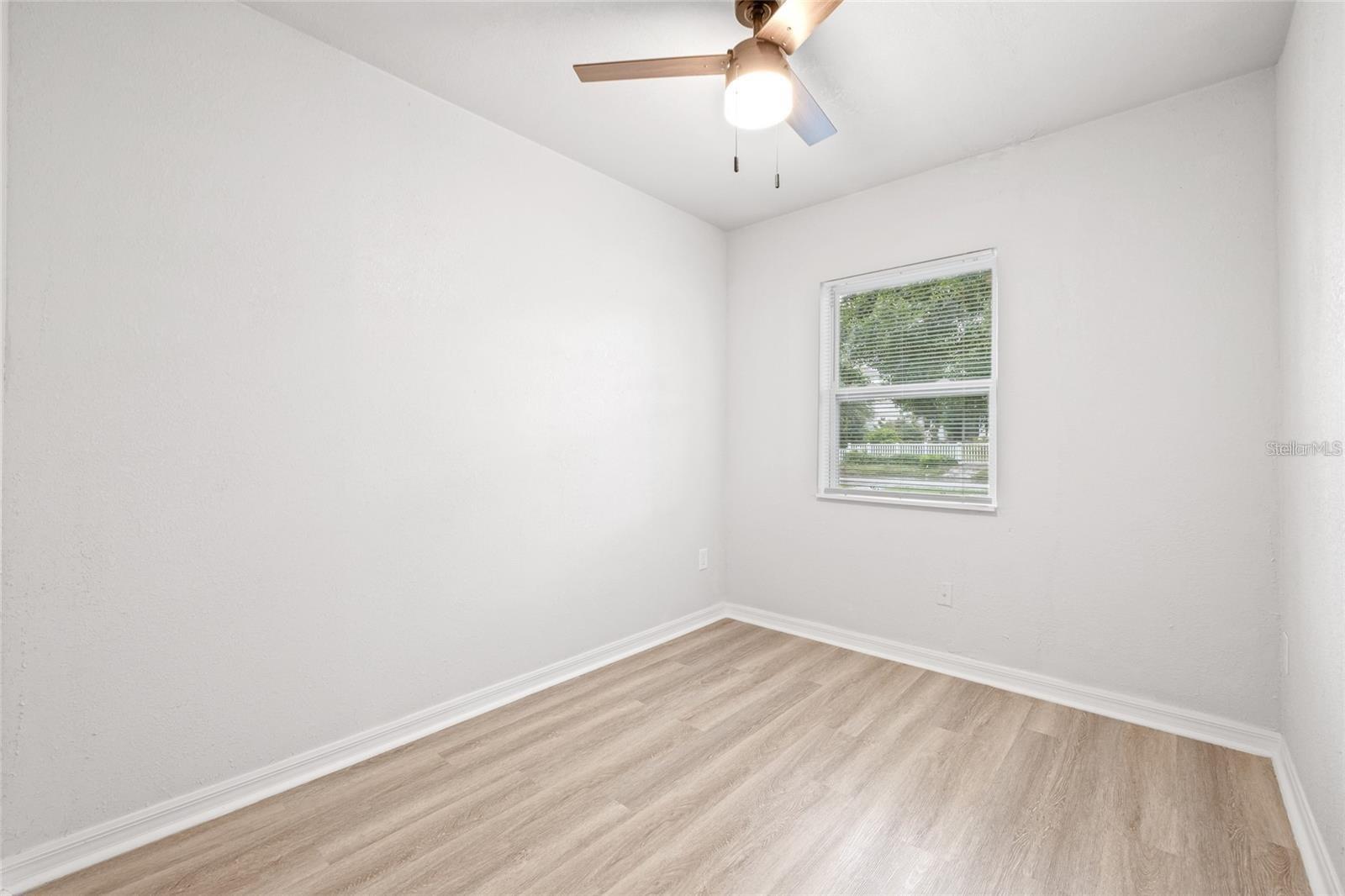 Image 20 of 25 For 1401 30th Avenue N