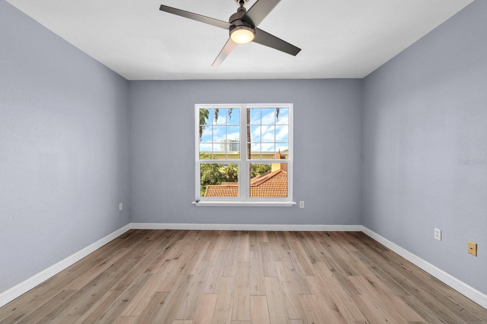Image 11 of 35 For 5000 Culbreath Key Way 4-303