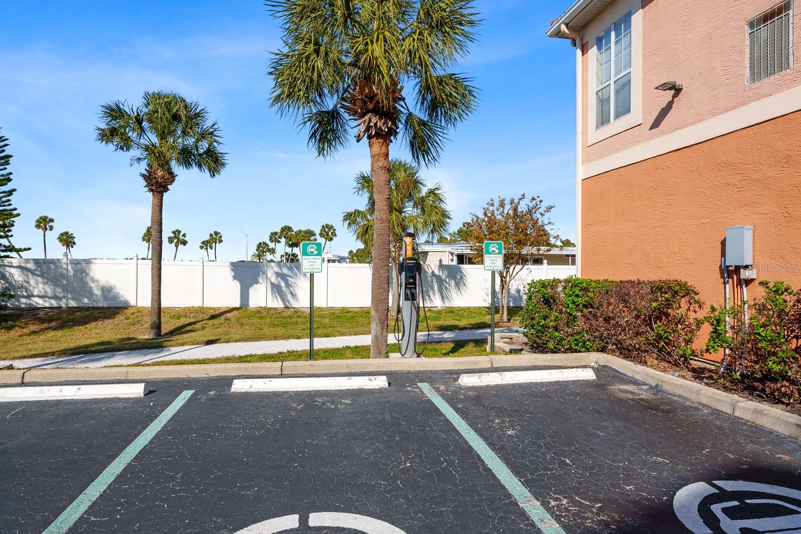 Image 22 of 35 For 5000 Culbreath Key Way 4-303