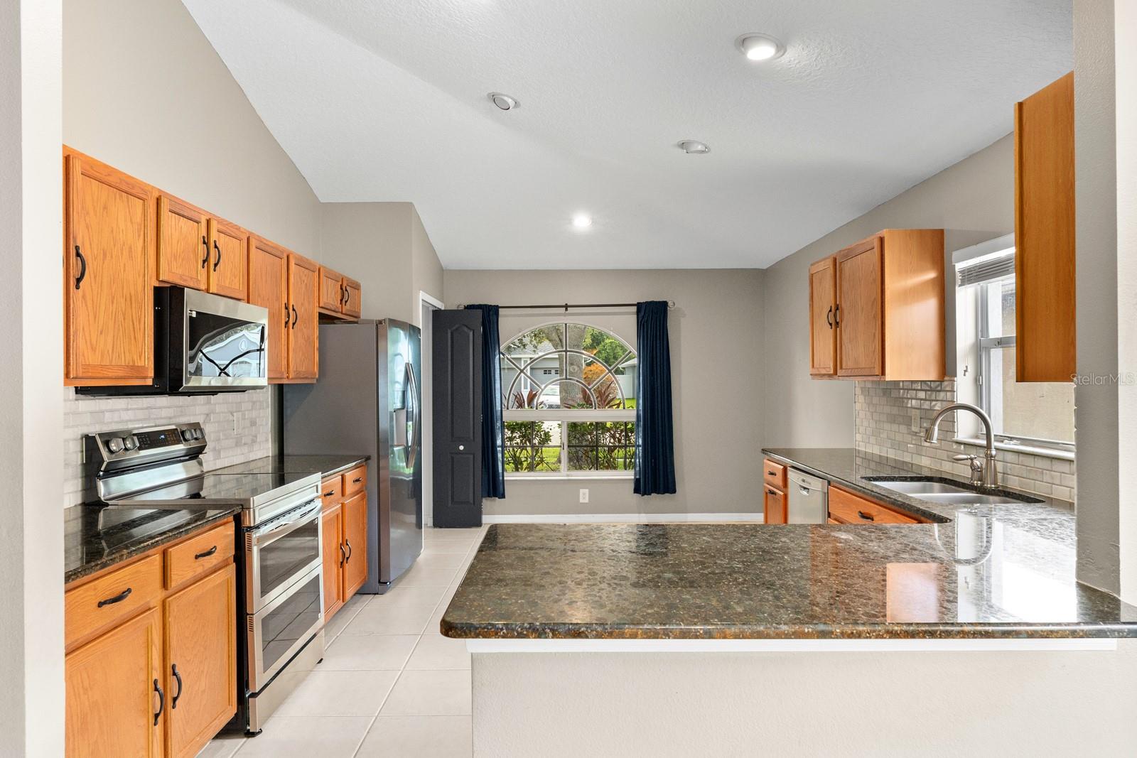 Listing photo id 13 for 3521 Clover Blossom Circle