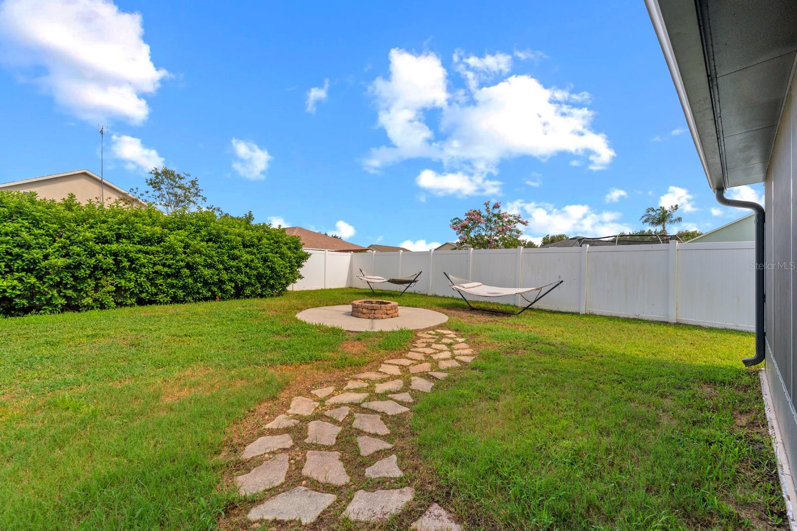 Listing photo id 20 for 3521 Clover Blossom Circle