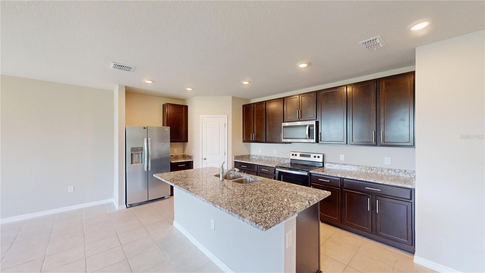 Image 18 of 32 For 1212 Oak Valley Drive