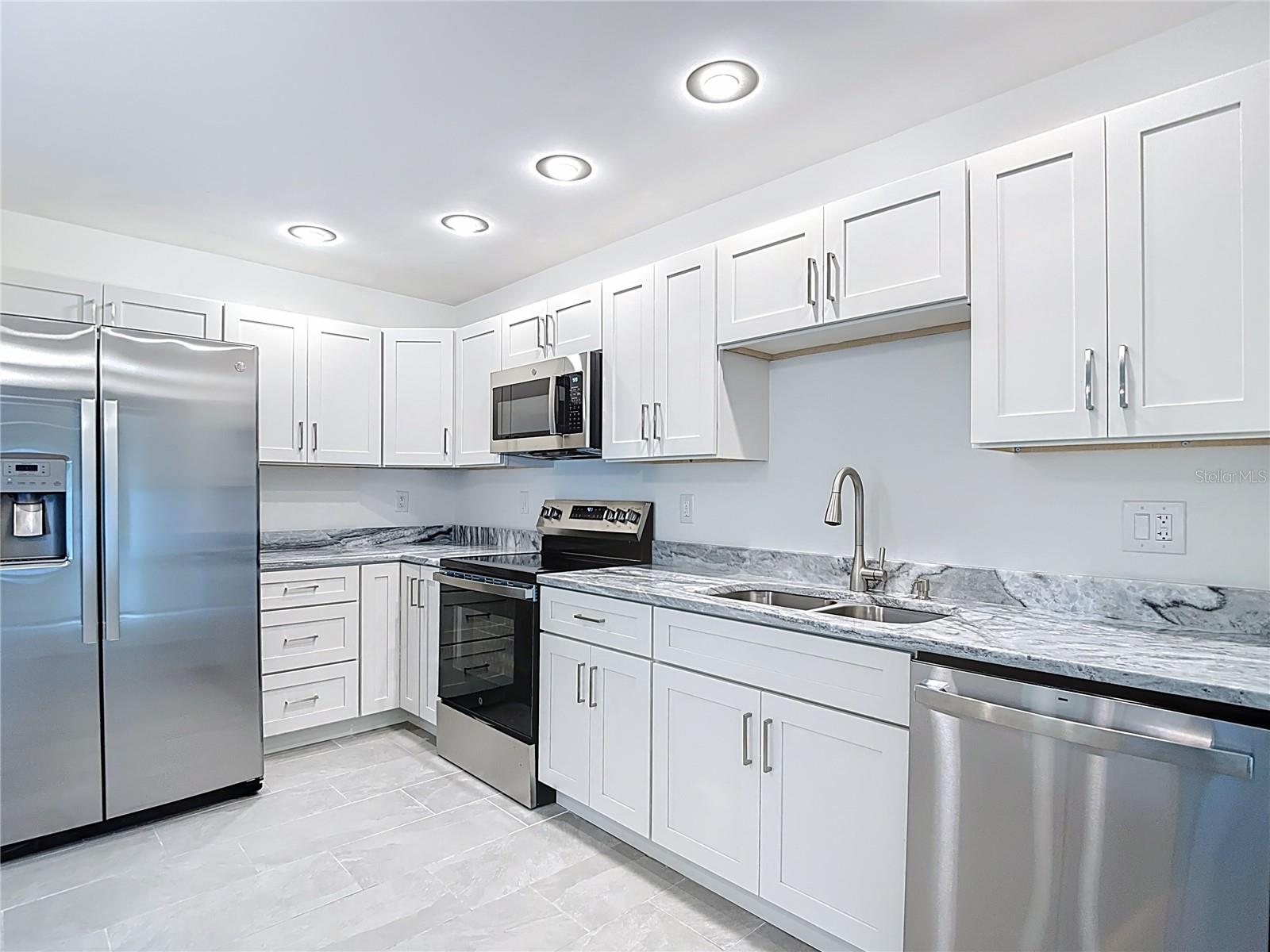 Image 12 of 60 For 9923 Bay Drive