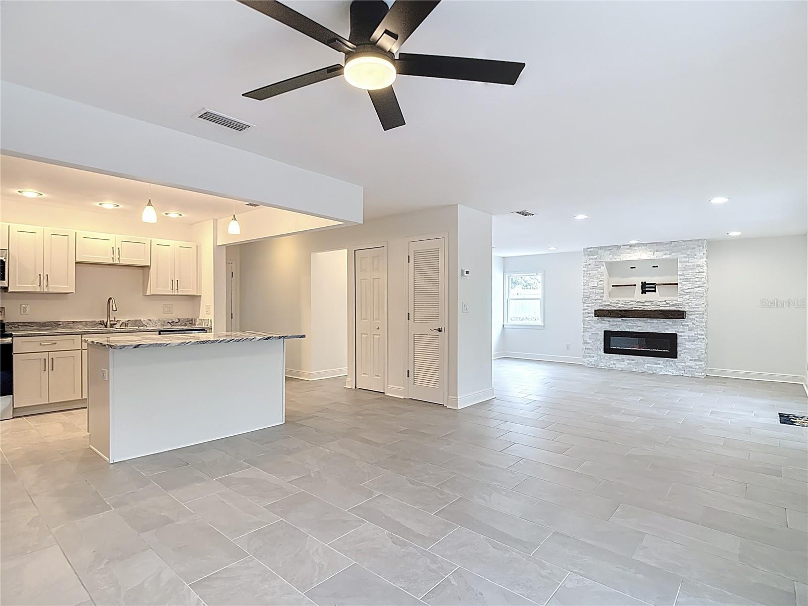 Image 17 of 60 For 9923 Bay Drive