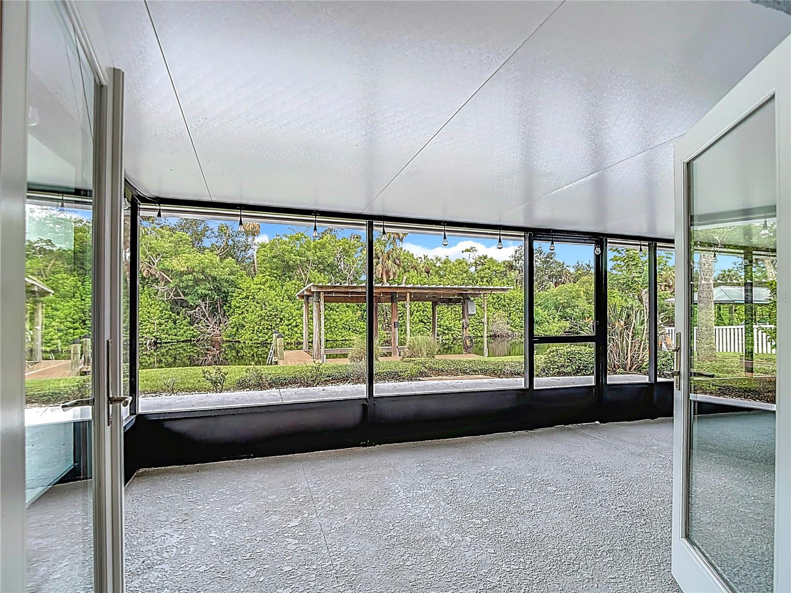 Image 26 of 60 For 9923 Bay Drive