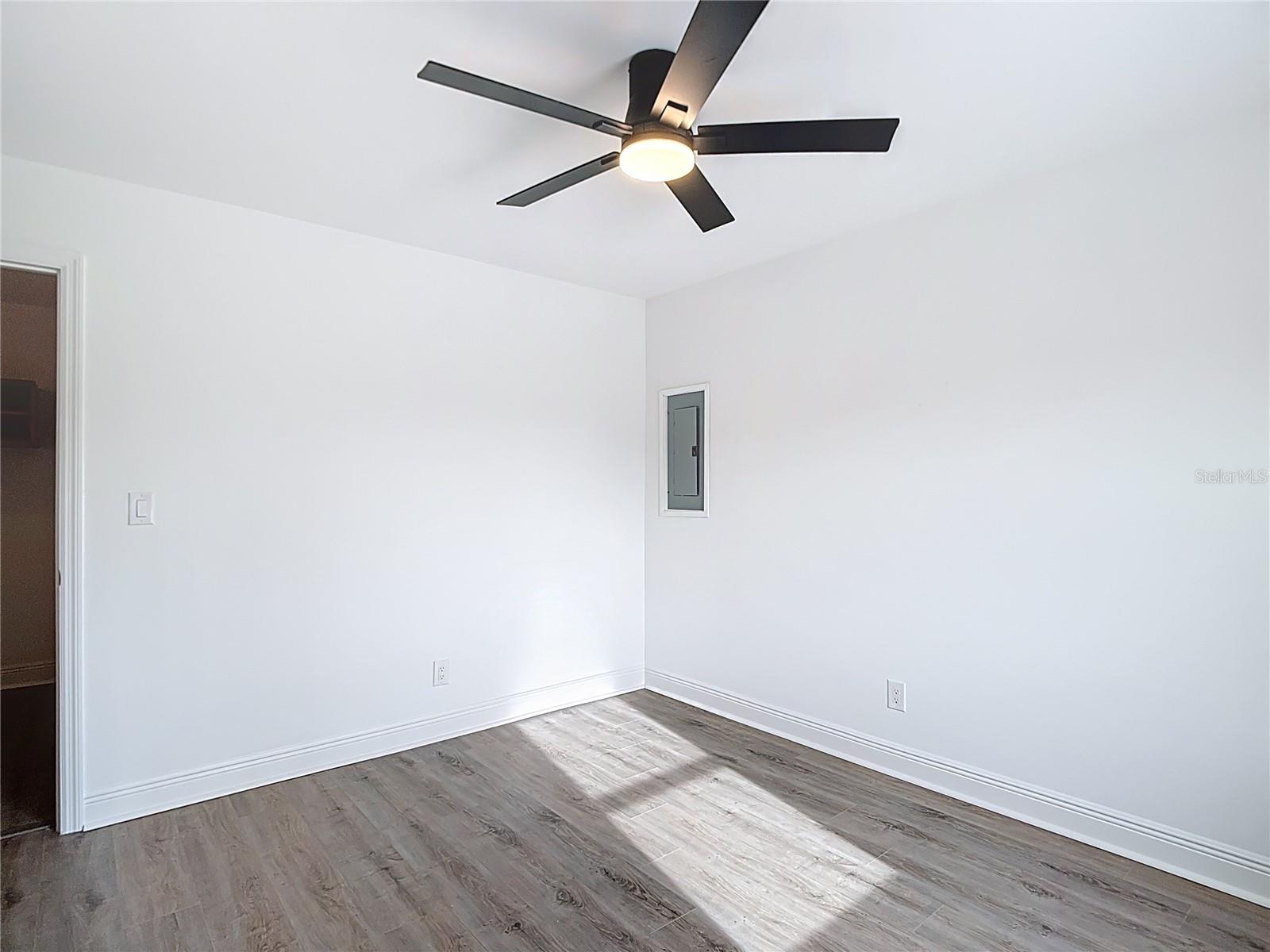 Image 42 of 60 For 9923 Bay Drive