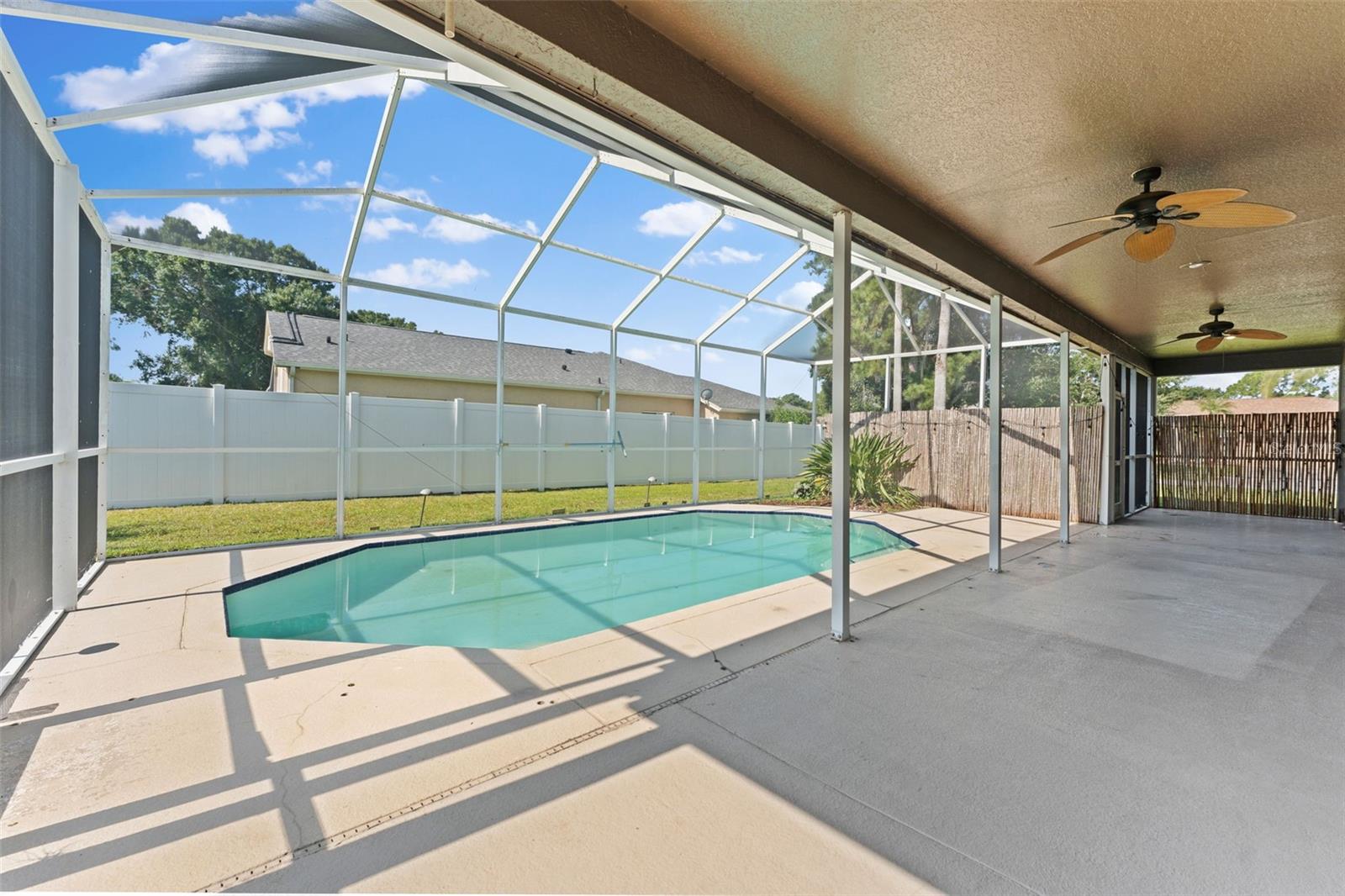 Image 42 of 51 For 16219 Turnbury Oak Drive