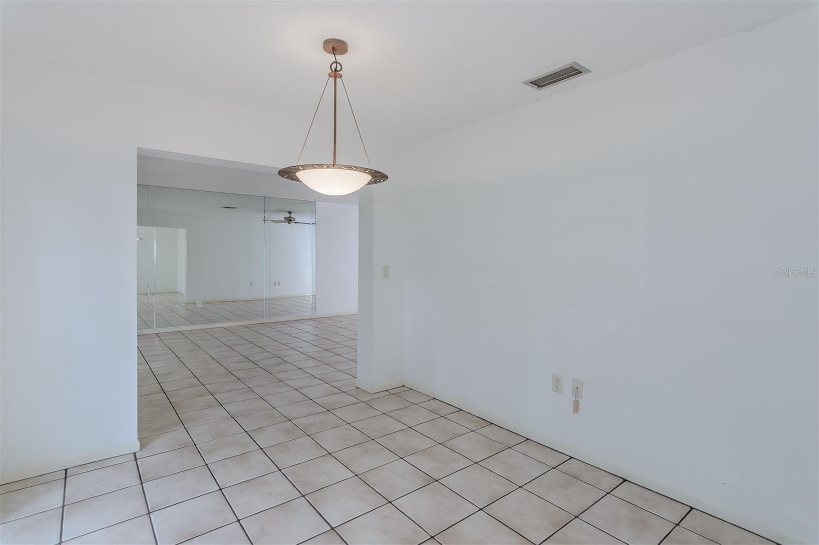 Image 20 of 50 For 1210 Palmer Lane