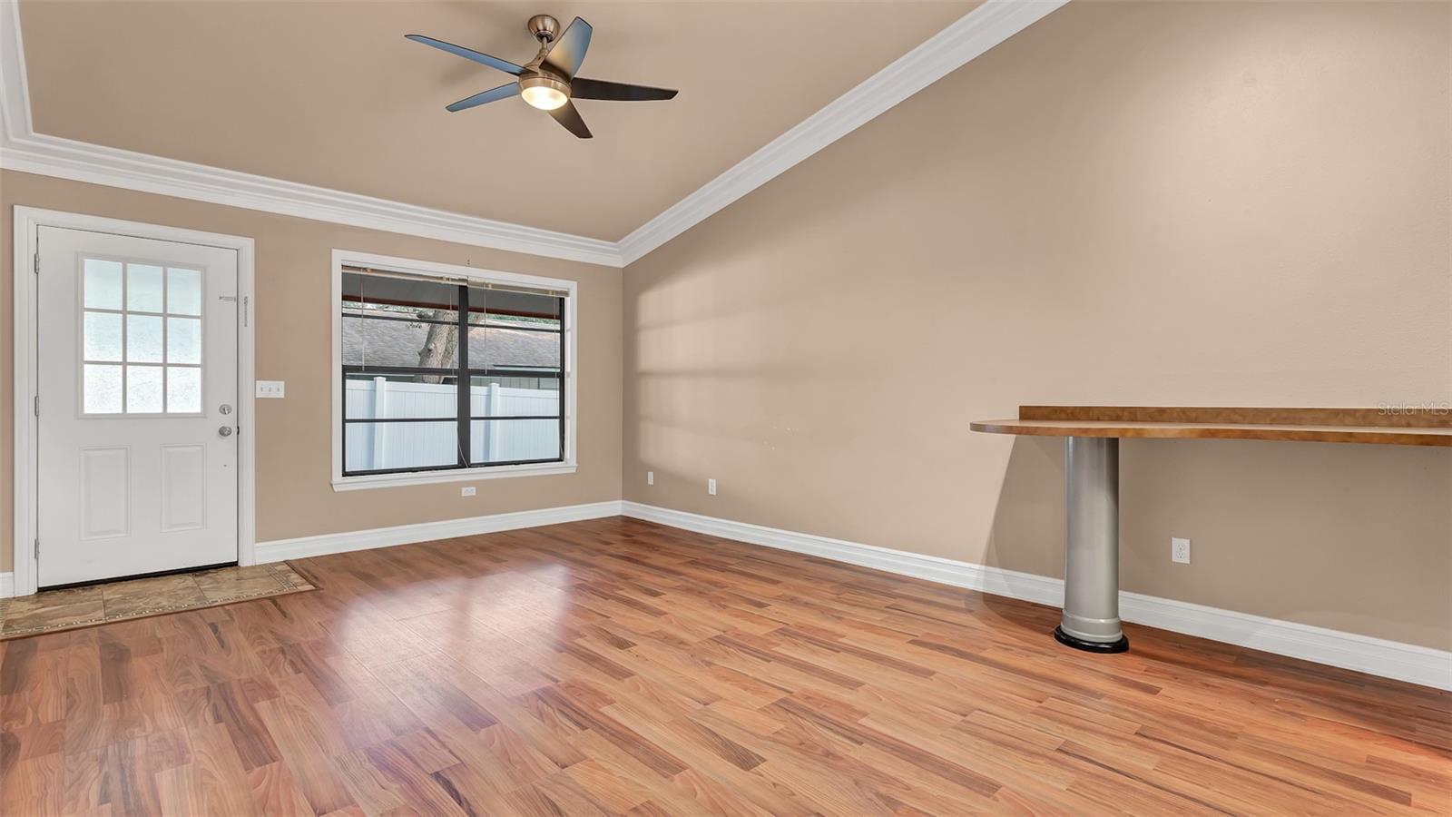 Image 5 of 19 For 1800 Poinsettia Avenue B