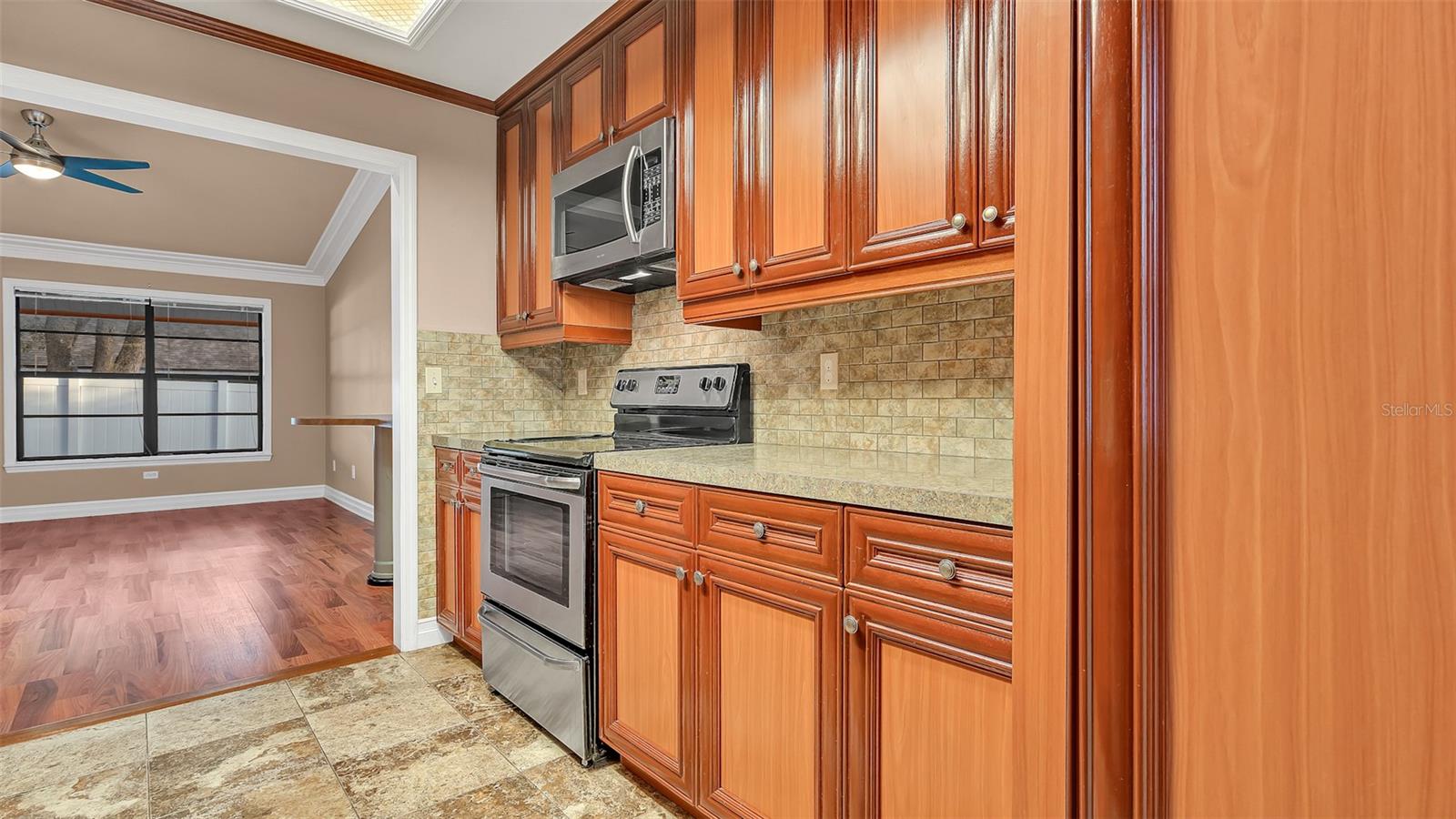 Image 9 of 19 For 1800 Poinsettia Avenue B