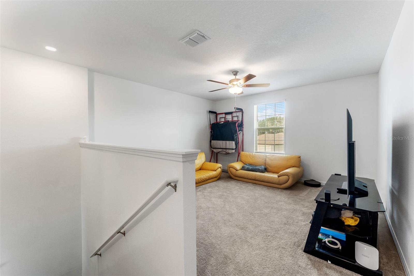 Image 18 of 47 For 4024 Capri Coast Drive