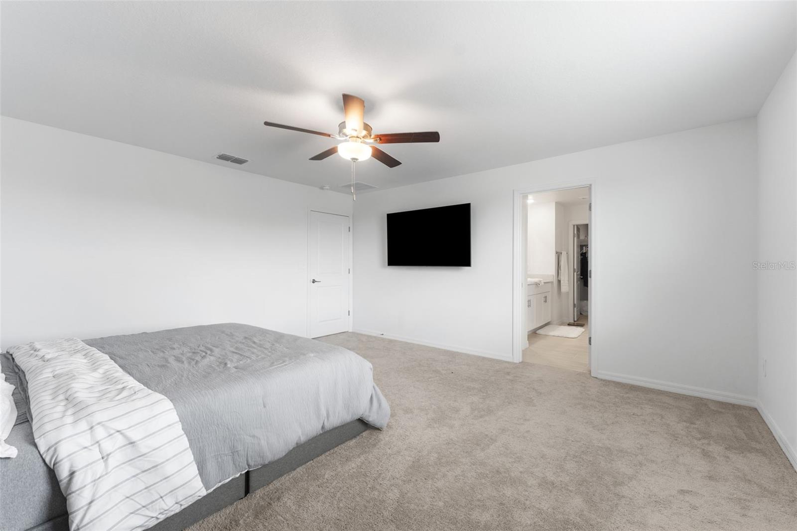 Image 21 of 47 For 4024 Capri Coast Drive
