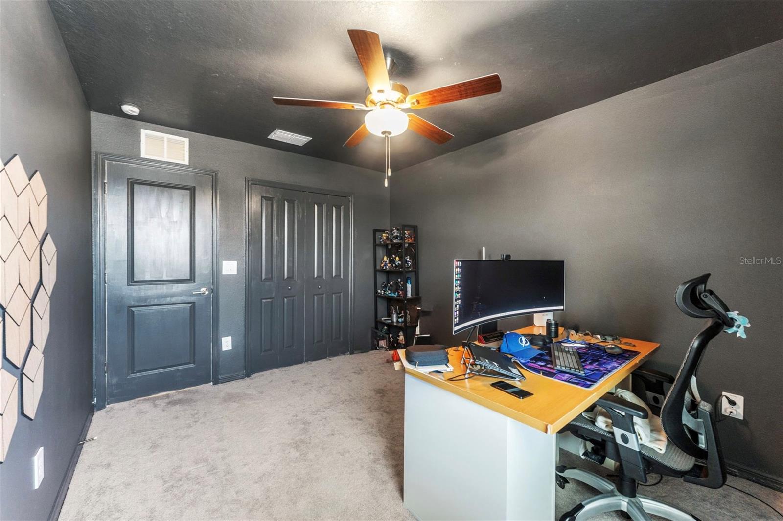 Image 31 of 47 For 4024 Capri Coast Drive