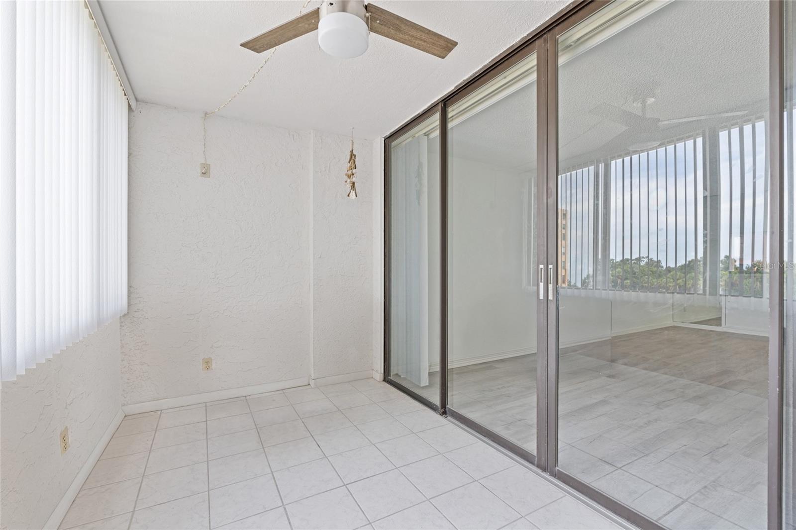 Image 24 of 34 For 2621 Cove Cay Drive 407