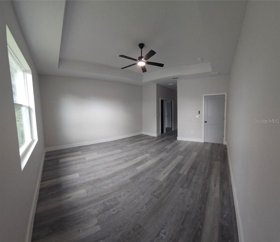 Image 11 of 16 For 3001 25th Avenue