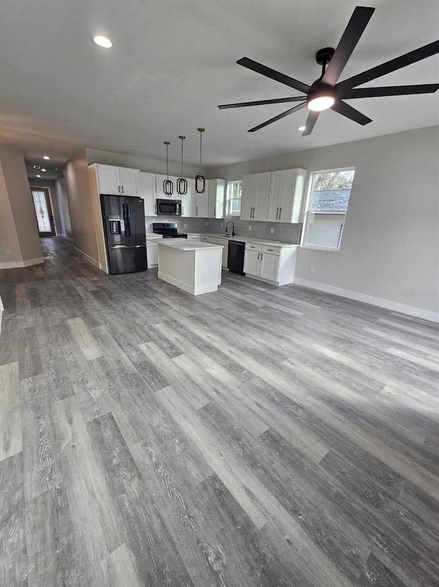 Image 4 of 16 For 3001 25th Avenue