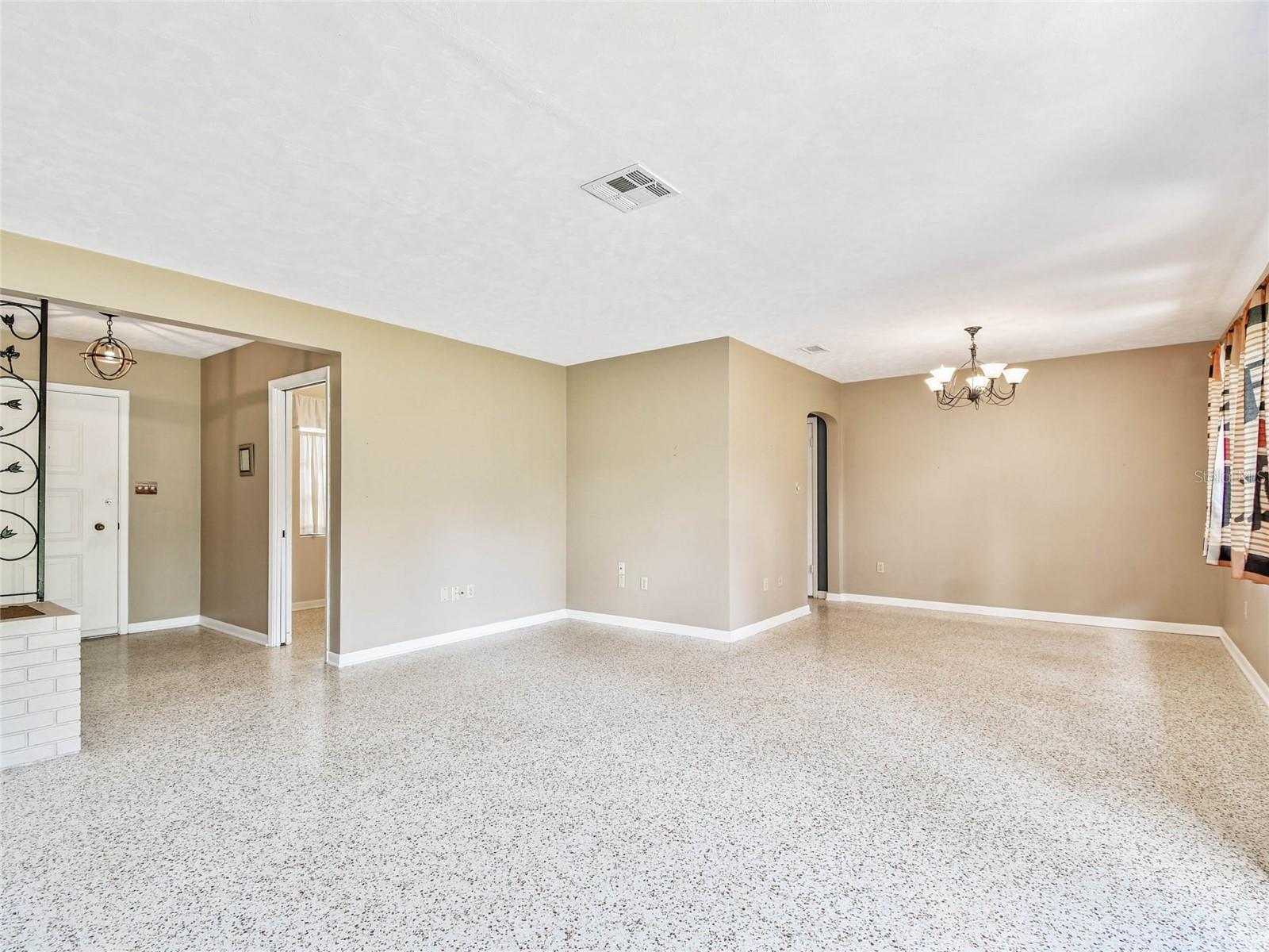 Image 14 of 43 For 958 Lyndhurst Street
