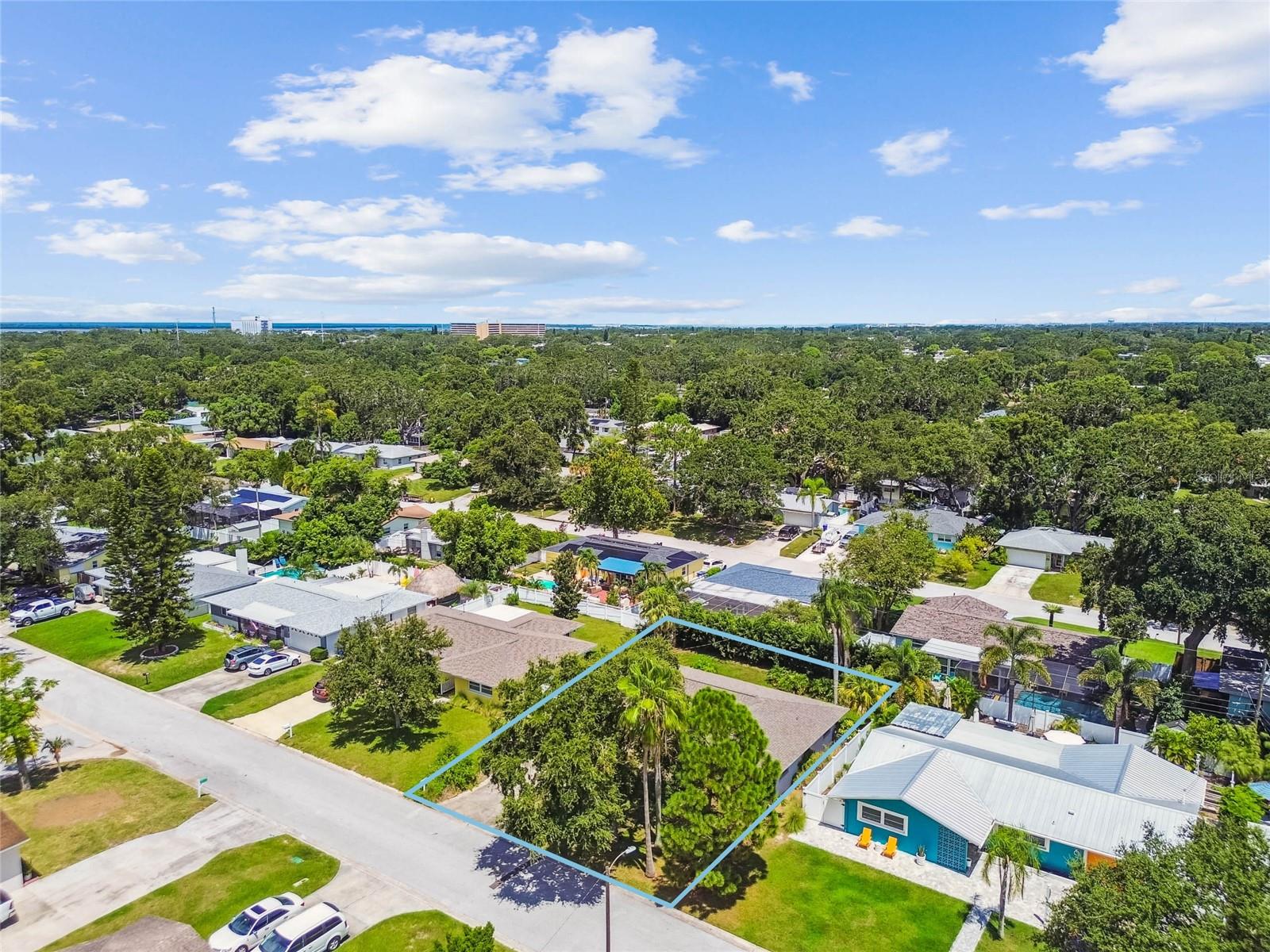 Image 40 of 43 For 958 Lyndhurst Street