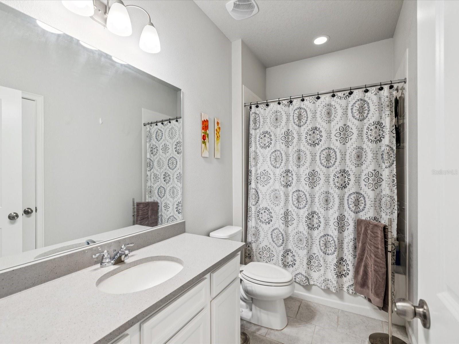 Listing photo id 20 for 12925 Satin Lily Drive