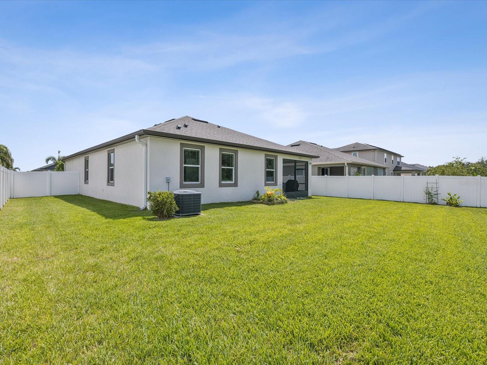Listing photo id 30 for 12925 Satin Lily Drive