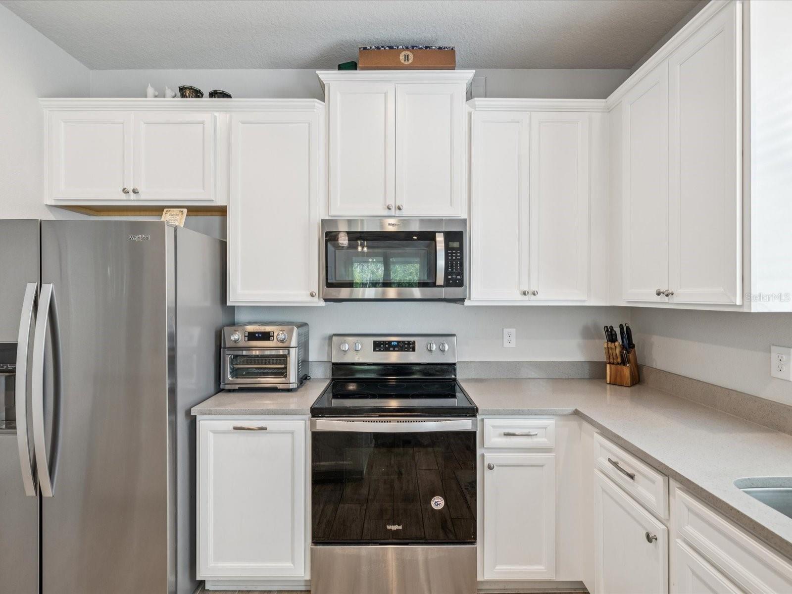 Listing photo id 6 for 12925 Satin Lily Drive