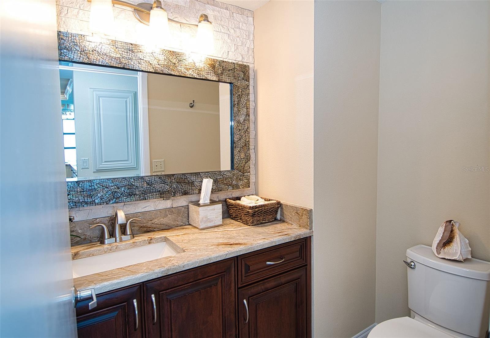 Image 11 of 91 For 1540 Gulf Boulevard 2102