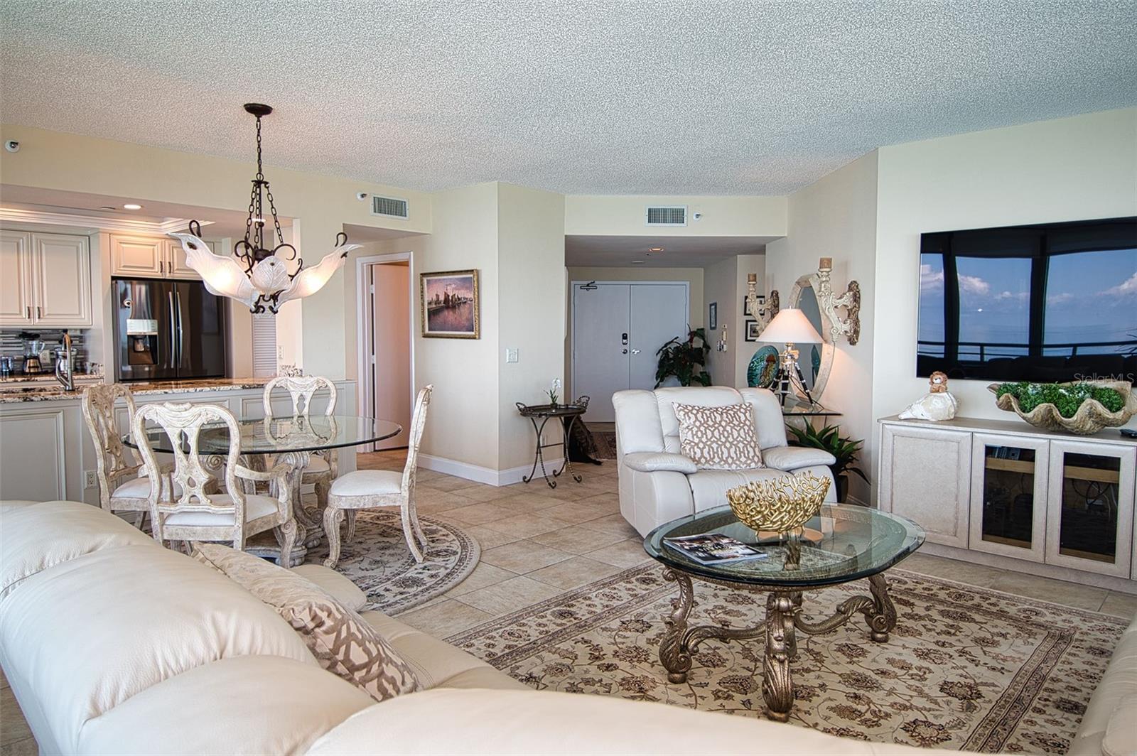 Image 16 of 91 For 1540 Gulf Boulevard 2102