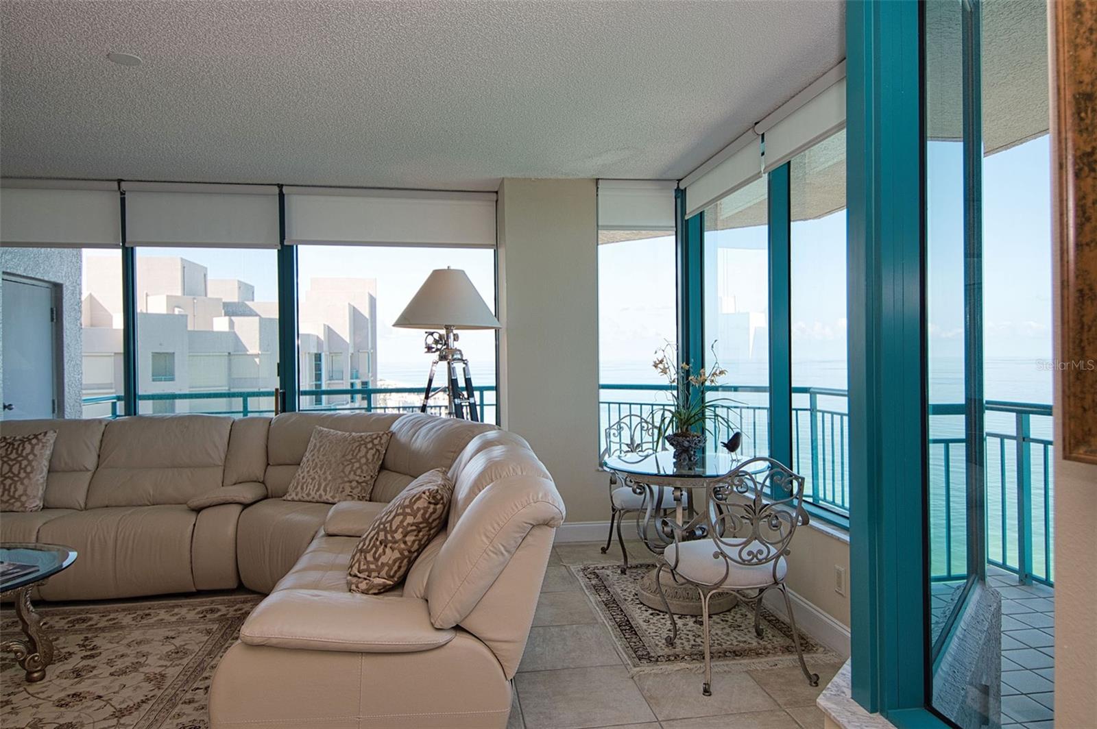Image 21 of 91 For 1540 Gulf Boulevard 2102