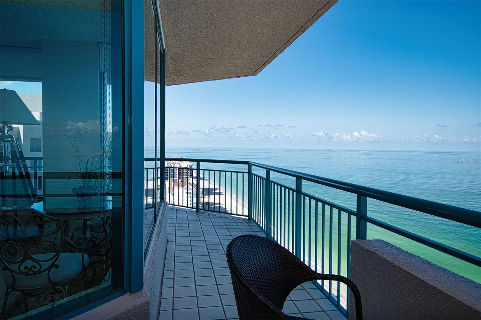 Image 23 of 91 For 1540 Gulf Boulevard 2102