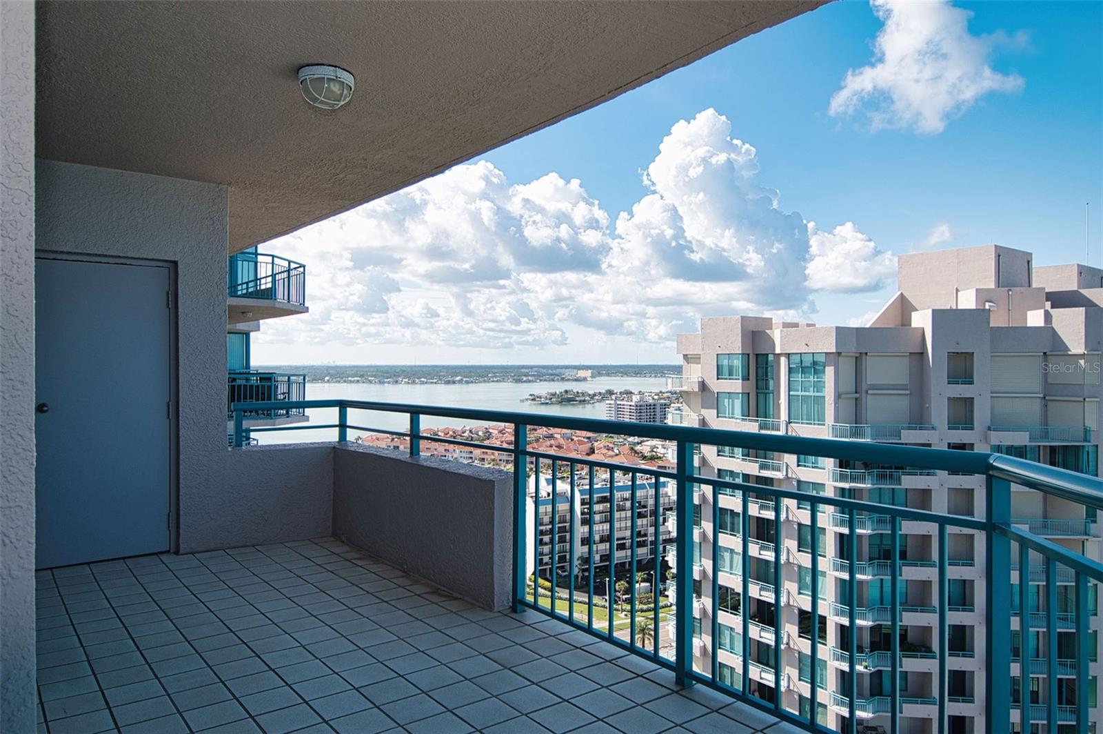 Image 24 of 91 For 1540 Gulf Boulevard 2102