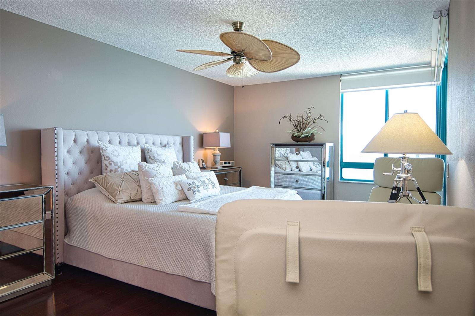 Image 30 of 91 For 1540 Gulf Boulevard 2102