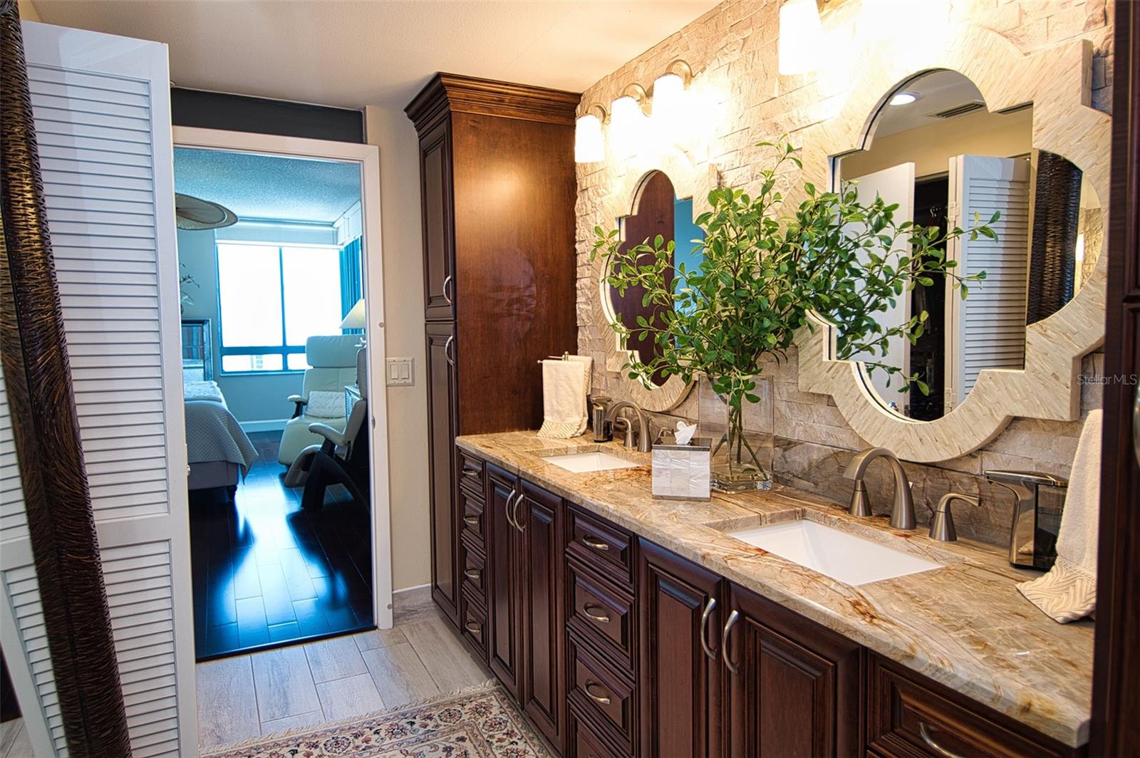 Image 32 of 91 For 1540 Gulf Boulevard 2102