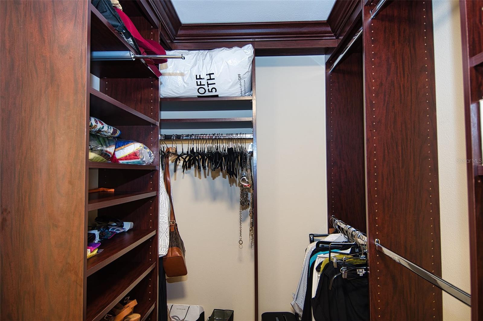 Image 36 of 91 For 1540 Gulf Boulevard 2102