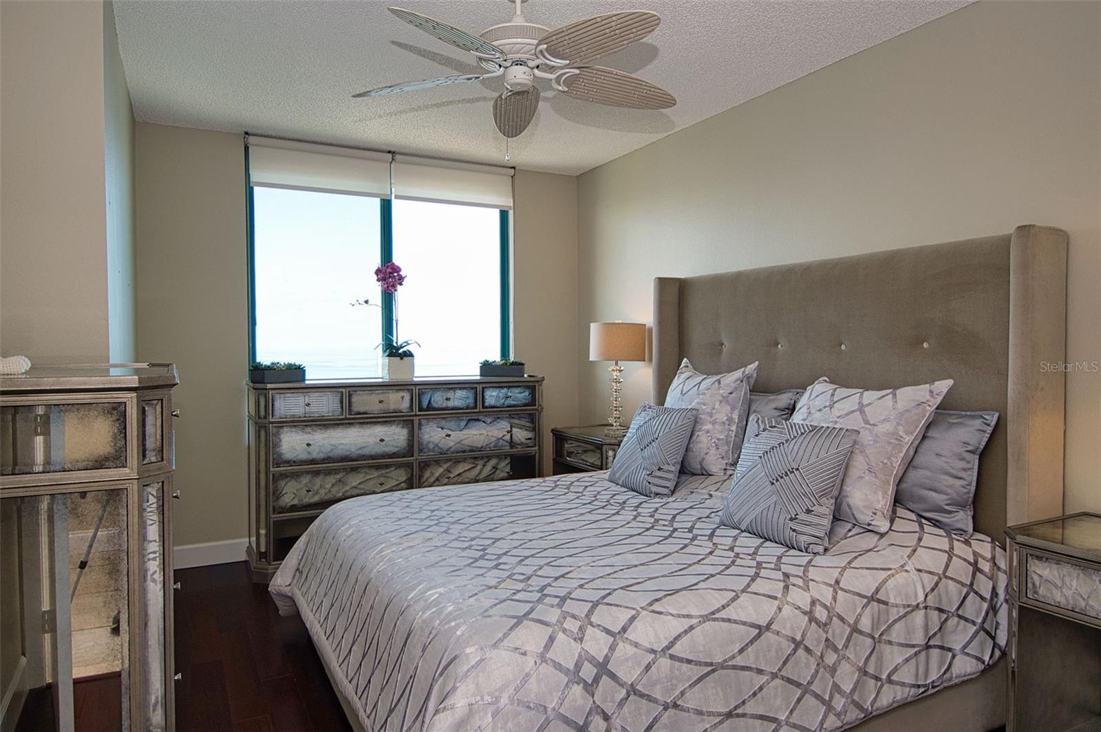 Image 41 of 91 For 1540 Gulf Boulevard 2102