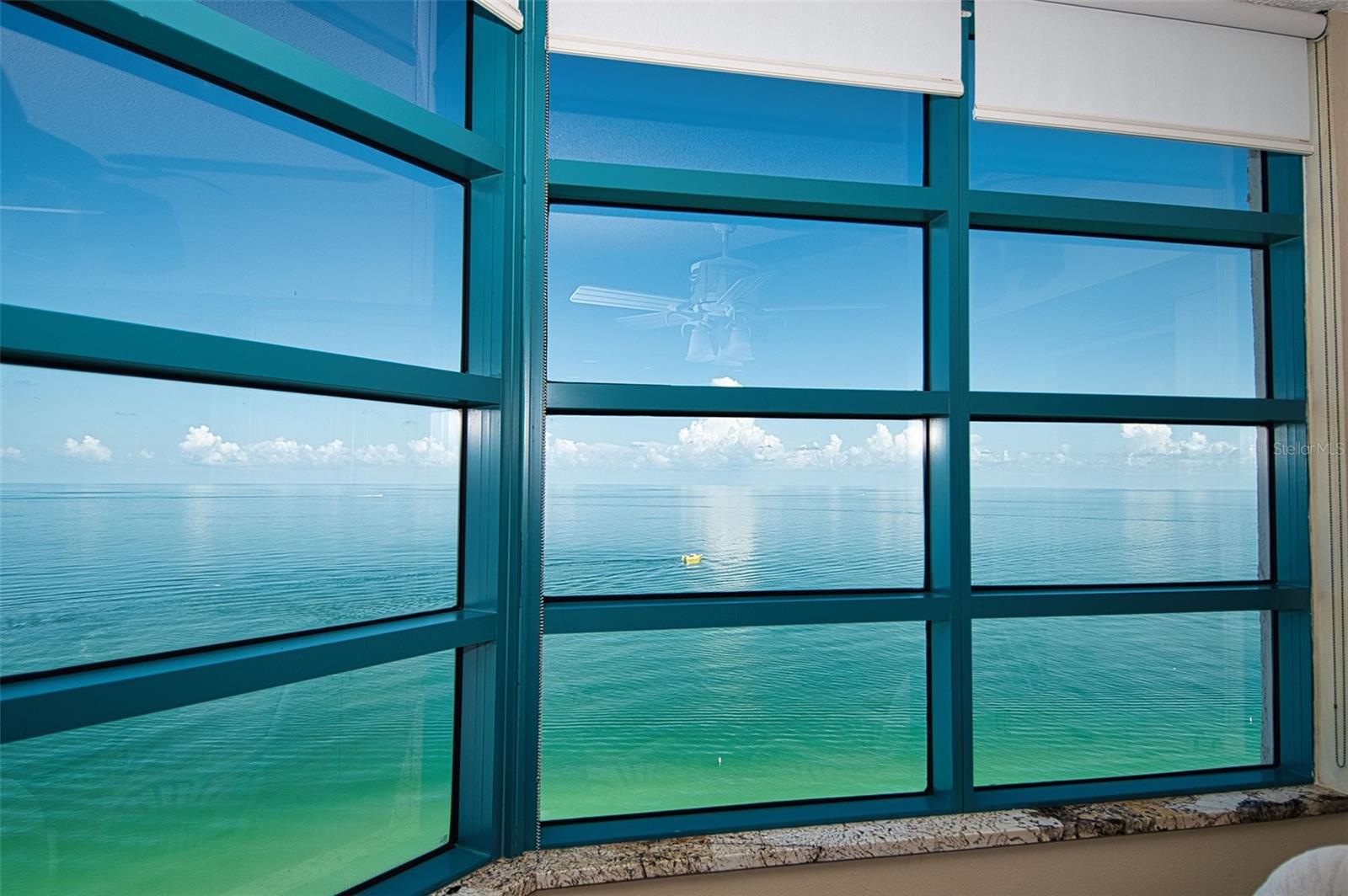 Image 51 of 91 For 1540 Gulf Boulevard 2102