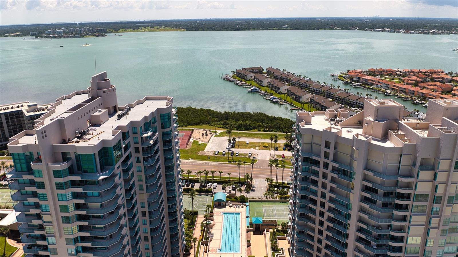 Image 86 of 91 For 1540 Gulf Boulevard 2102