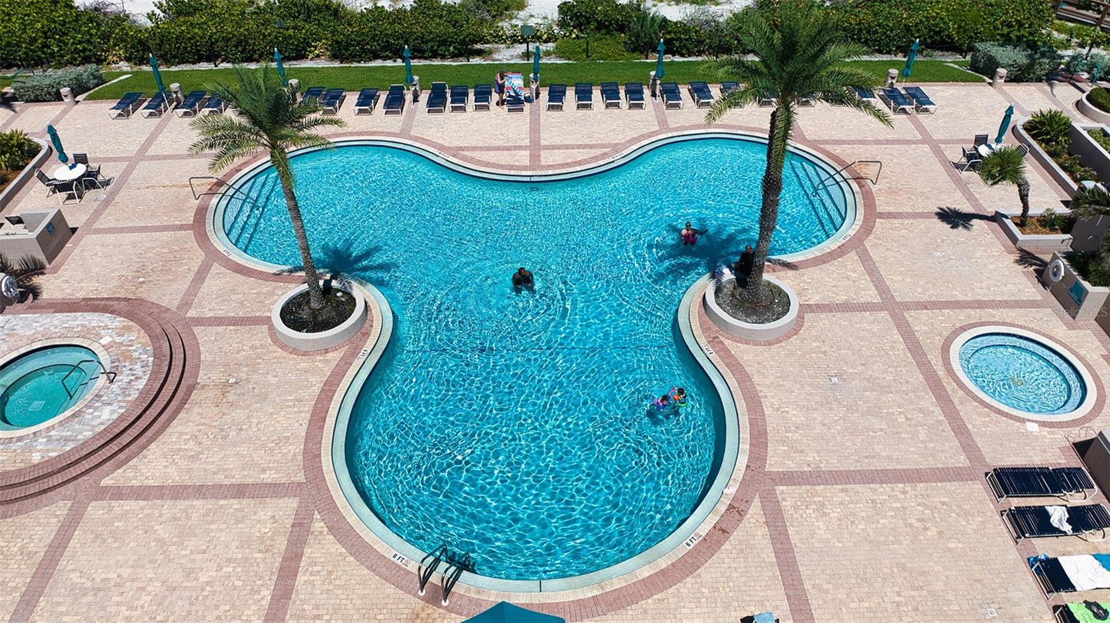 Image 90 of 91 For 1540 Gulf Boulevard 2102