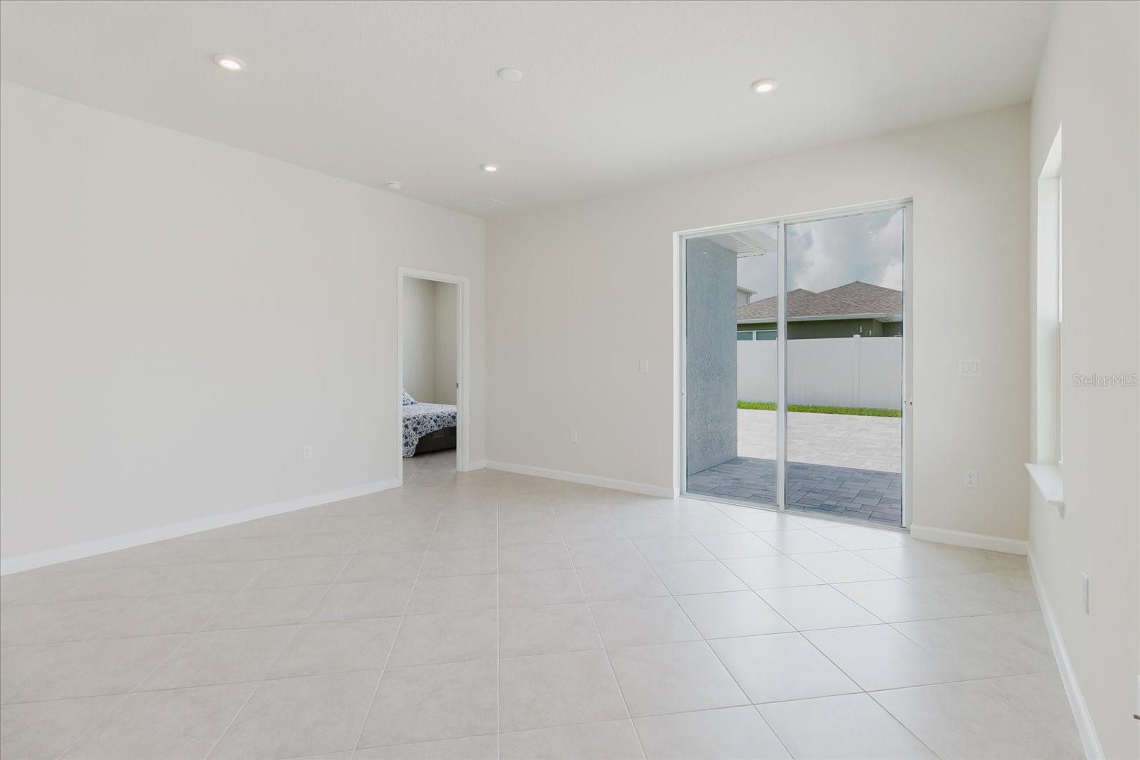 Image 13 of 51 For 19052 Heavenside Court