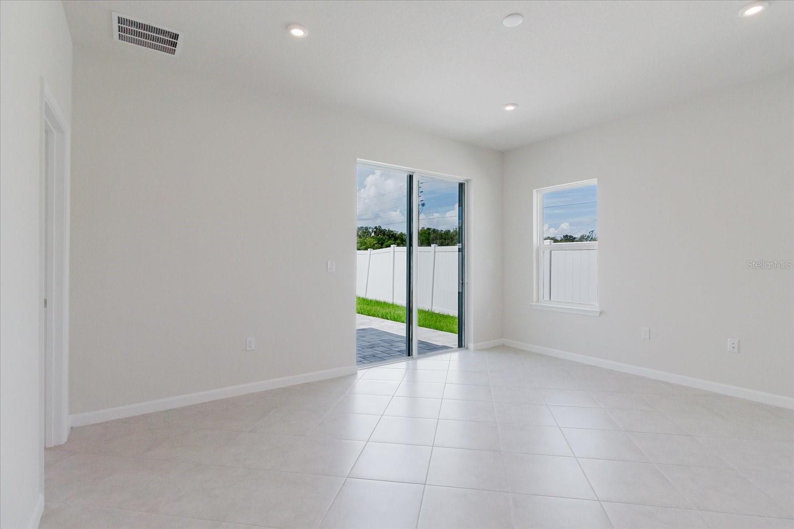 Image 14 of 51 For 19052 Heavenside Court