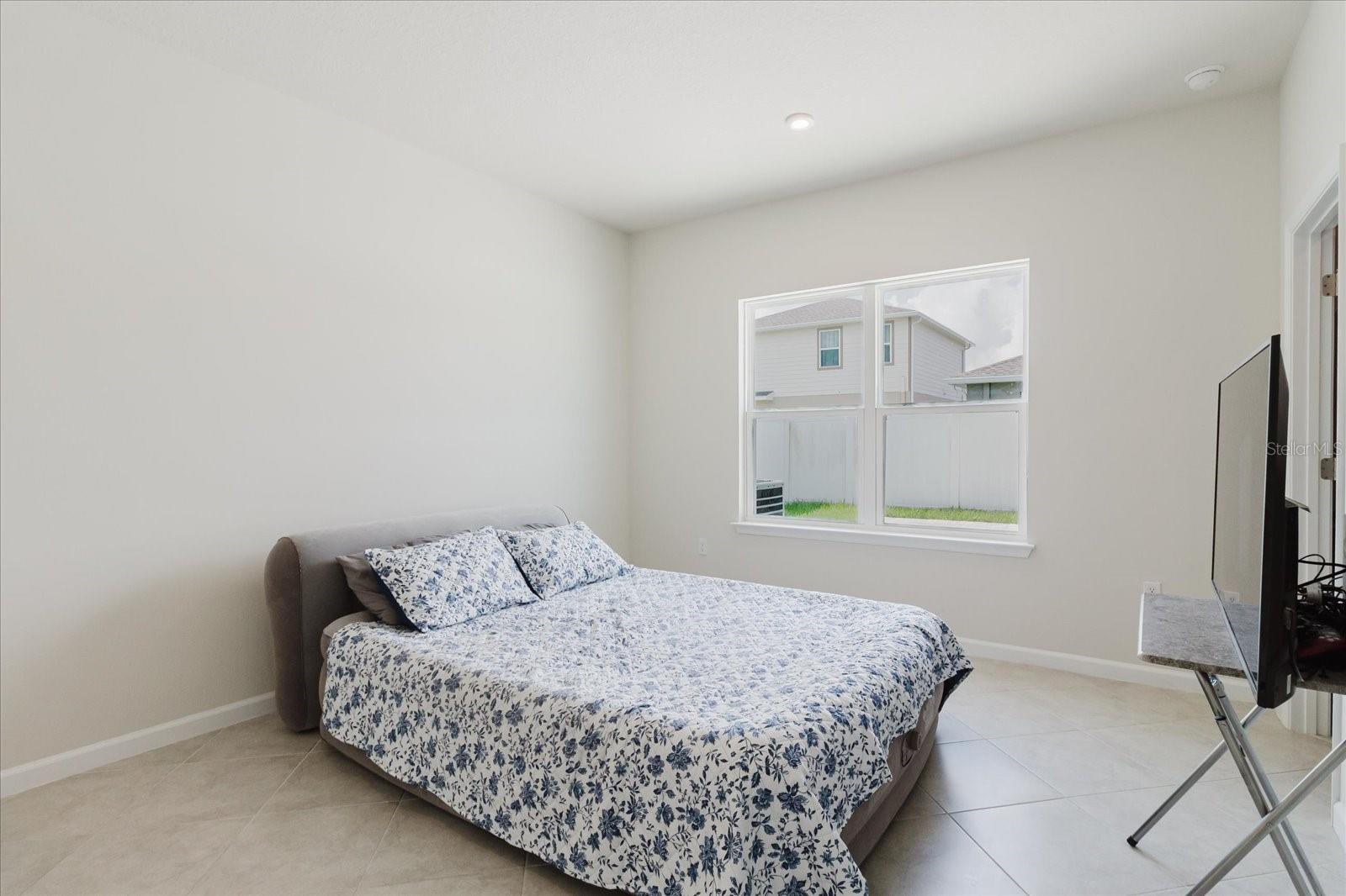 Image 17 of 51 For 19052 Heavenside Court